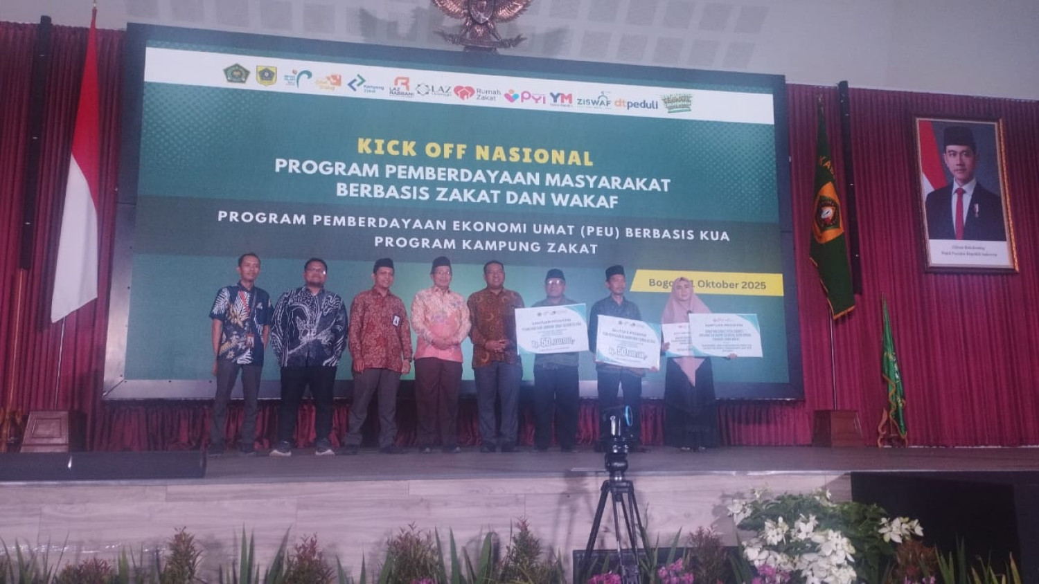 Ekonomi Umat Dari Zakat dan Wakaf Menuju Kemandirian Berkah
