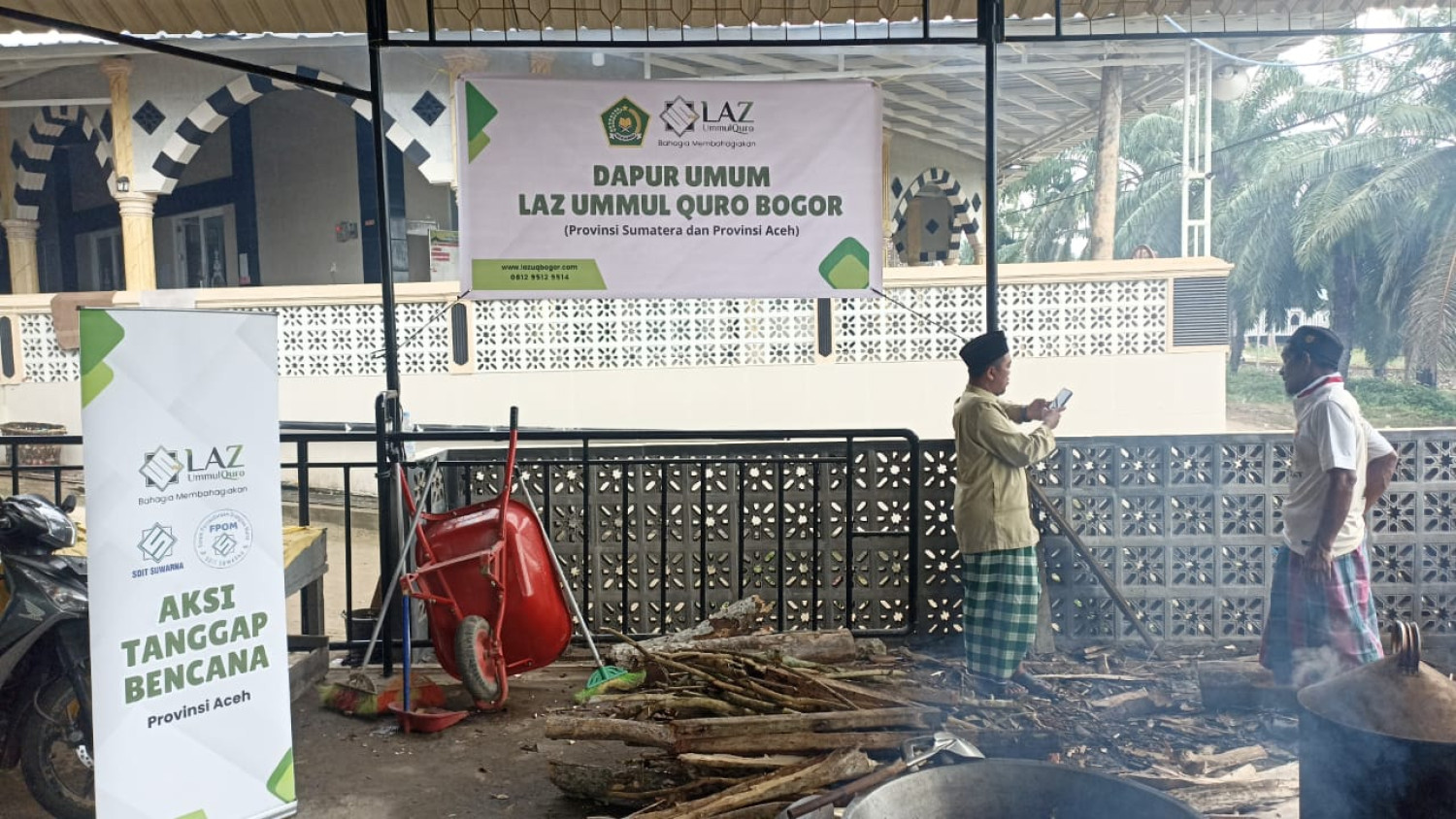 LAZ Ummul Quro Bogor Dirikan Dapur Umum di Aceh Tamiang