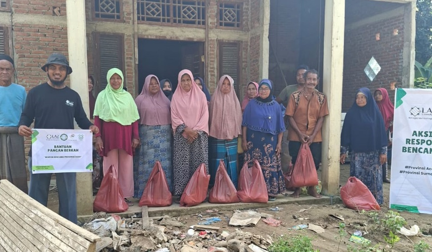 LAZ Ummul Quro Bogor Salurkan Bantuan untuk Warga Terdampak Banjir dan Longsor di Aceh Utara